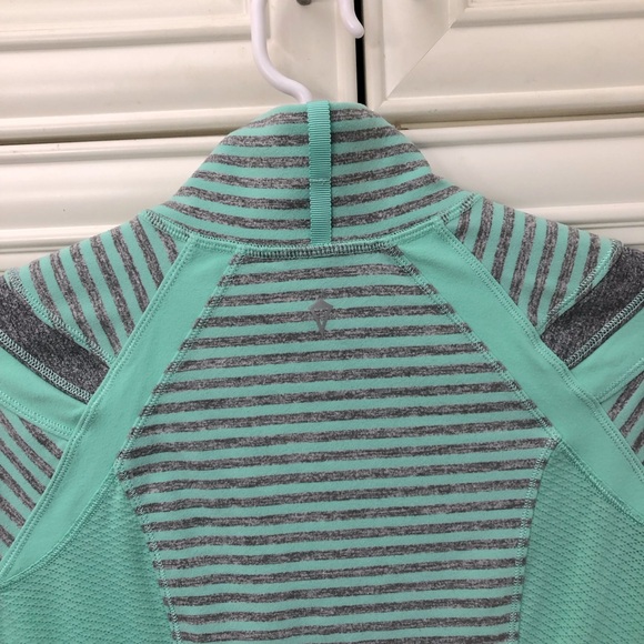 Ivivva girl’s partial zip long sleeve shirt - Picture 7 of 11